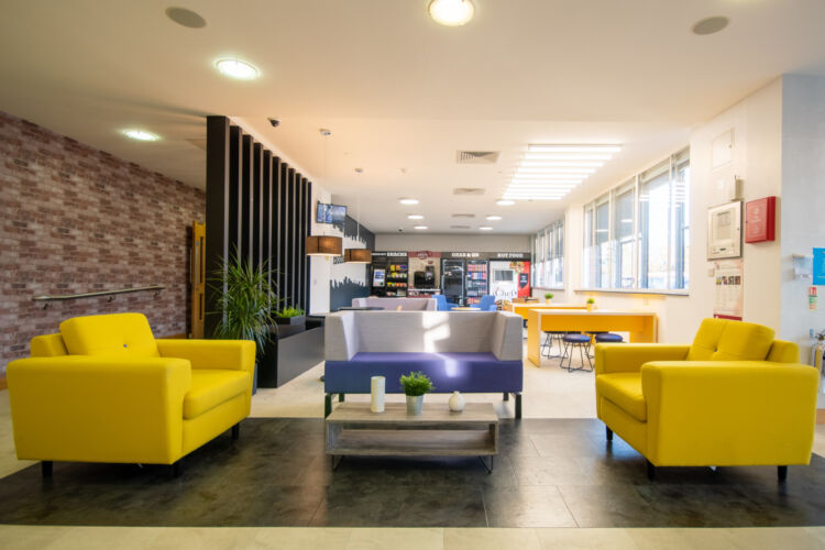 Hemel communal area