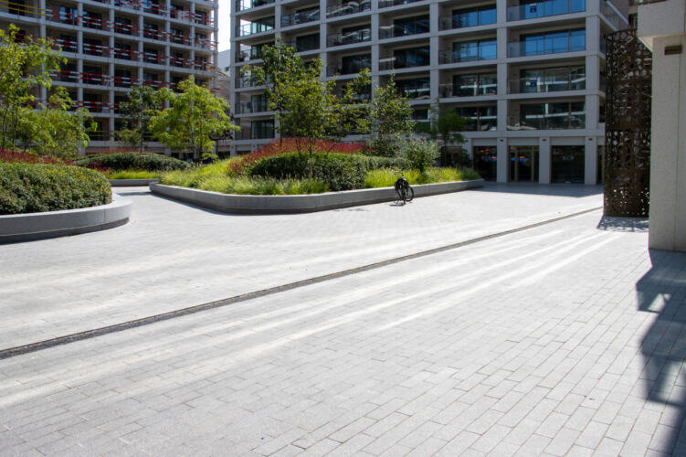 2024 Skytowers Oostende station Agora LR 40